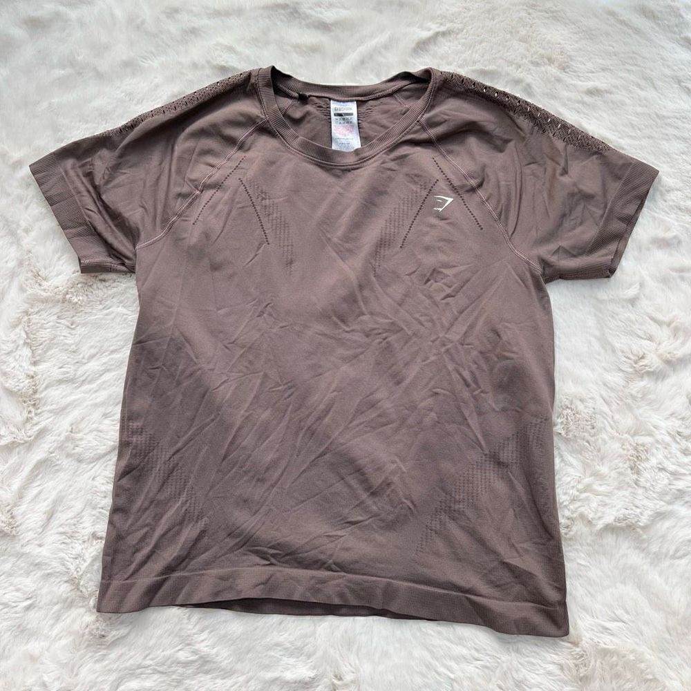 Gymshark Energy Seamless T Shirt Short Sleeve Tee Top Gym Taupe women’s size L